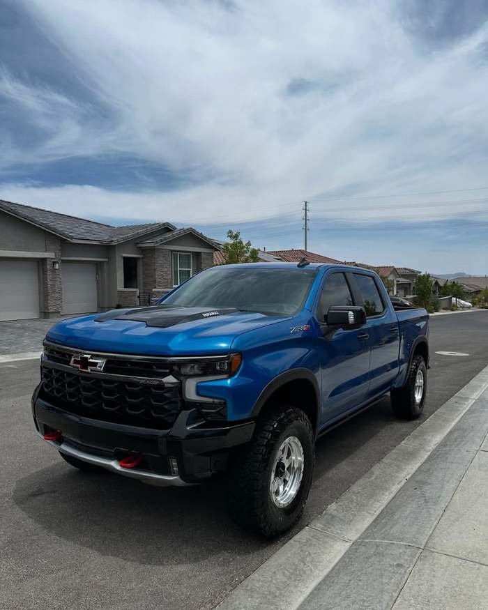 Detailed pickup truck