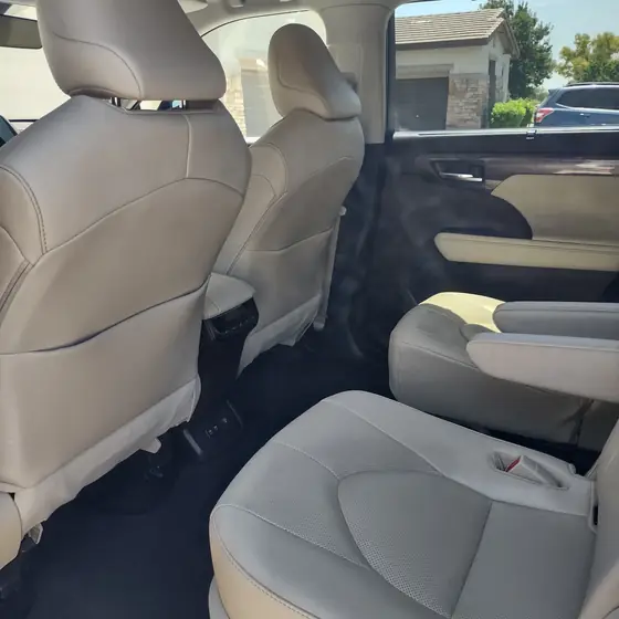 Toyota Highlander rear seats in beige after an interior detail