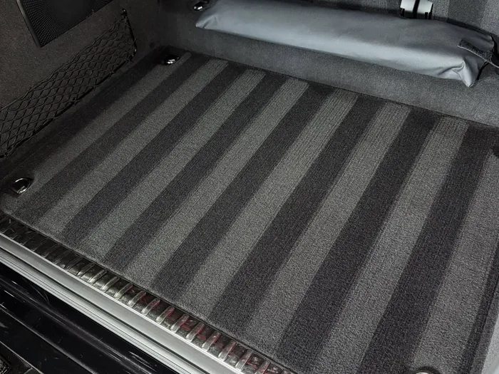 The same trunk after, clean